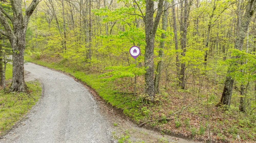 63/64 Valley View Trail Glenville, NC 28736