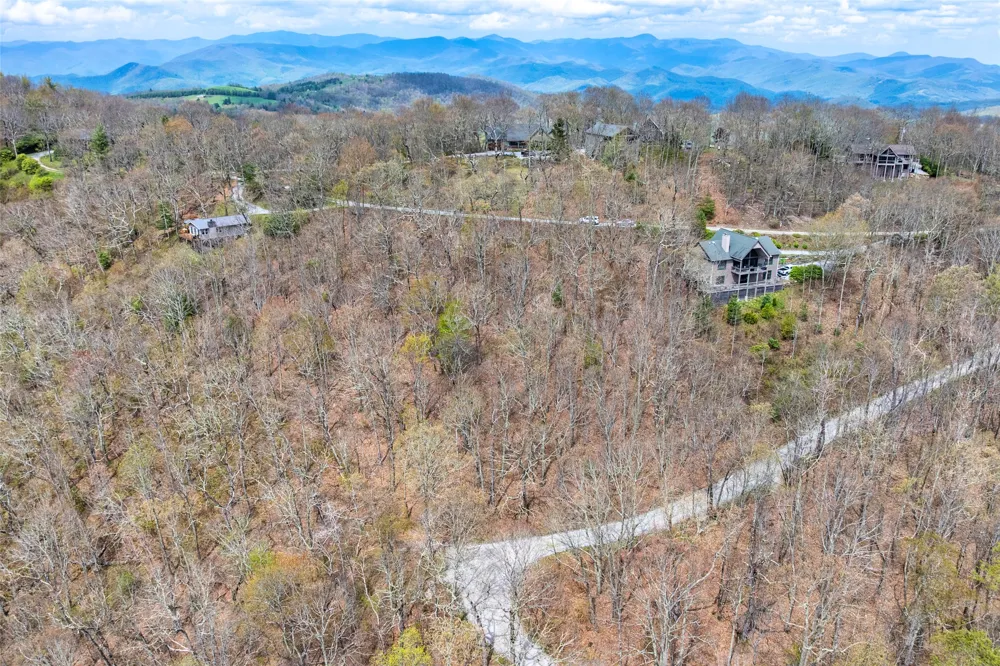 77 Valley View Trail Glenville, NC 28736