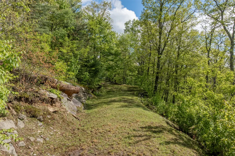 723 Shepherds Gap Road Cullowhee, NC 28723