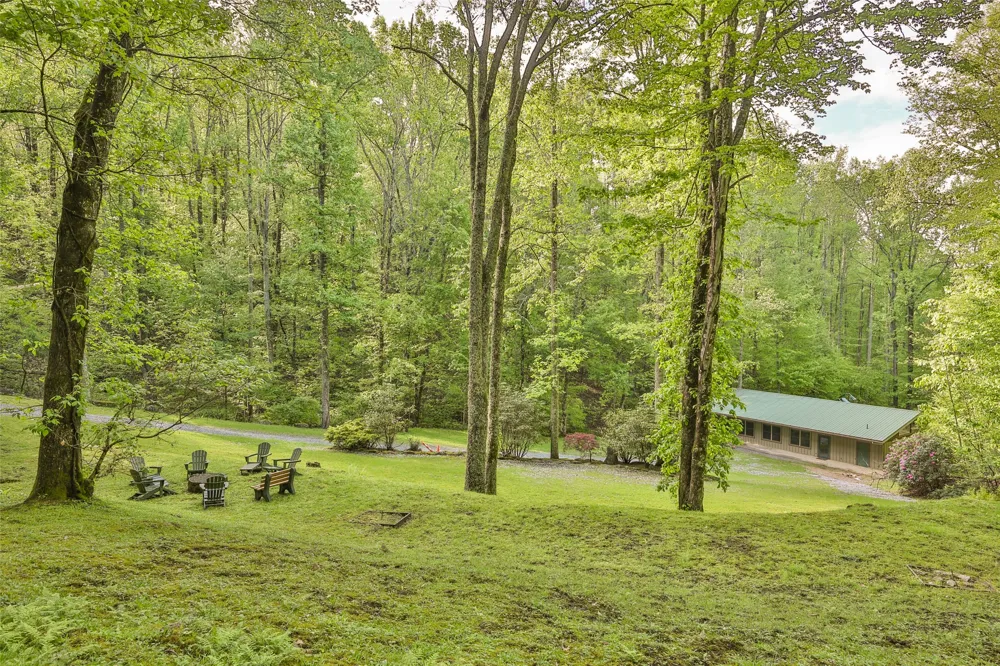 723 Shepherds Gap Road Cullowhee, NC 28723