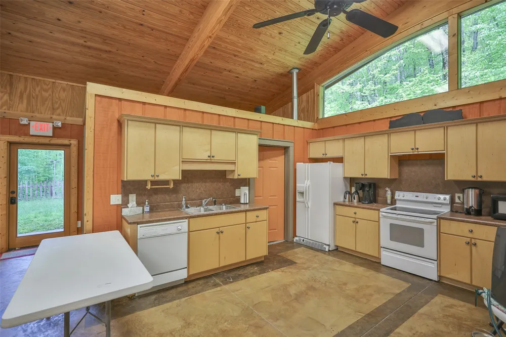 723 Shepherds Gap Road Cullowhee, NC 28723