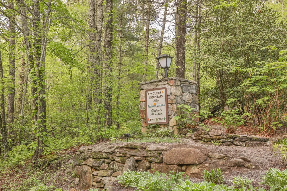 723 Shepherds Gap Road Cullowhee, NC 28723