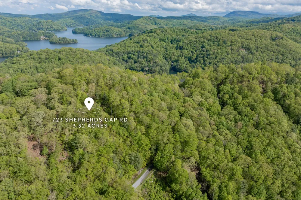 723 Shepherds Gap Road Cullowhee, NC 28723