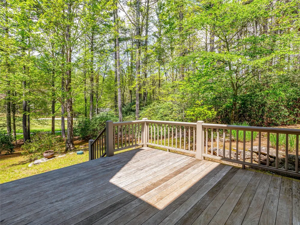 228 Mills Creek Trace Lake Toxaway, NC 28747
