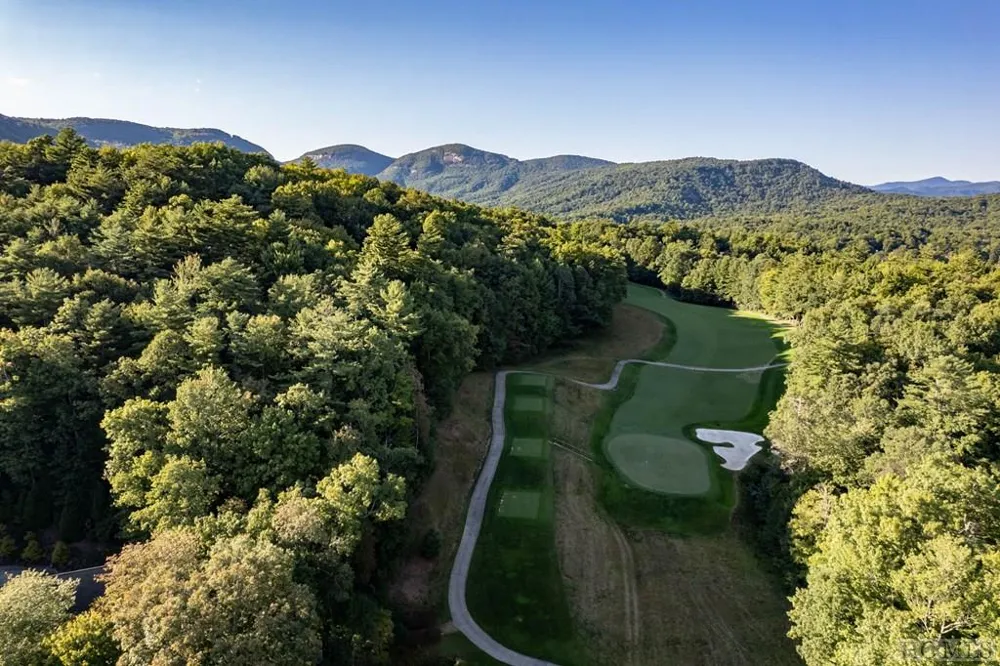 J 29 Cherokee Trace Lake Toxaway, NC 28747