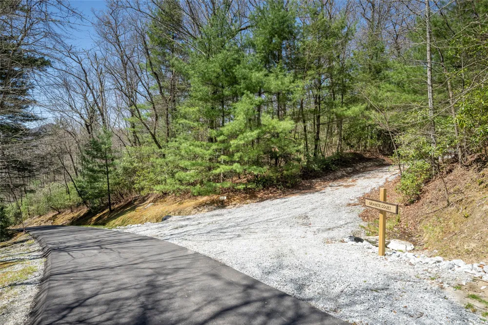 3 Big Granite Court Sapphire, NC 28774