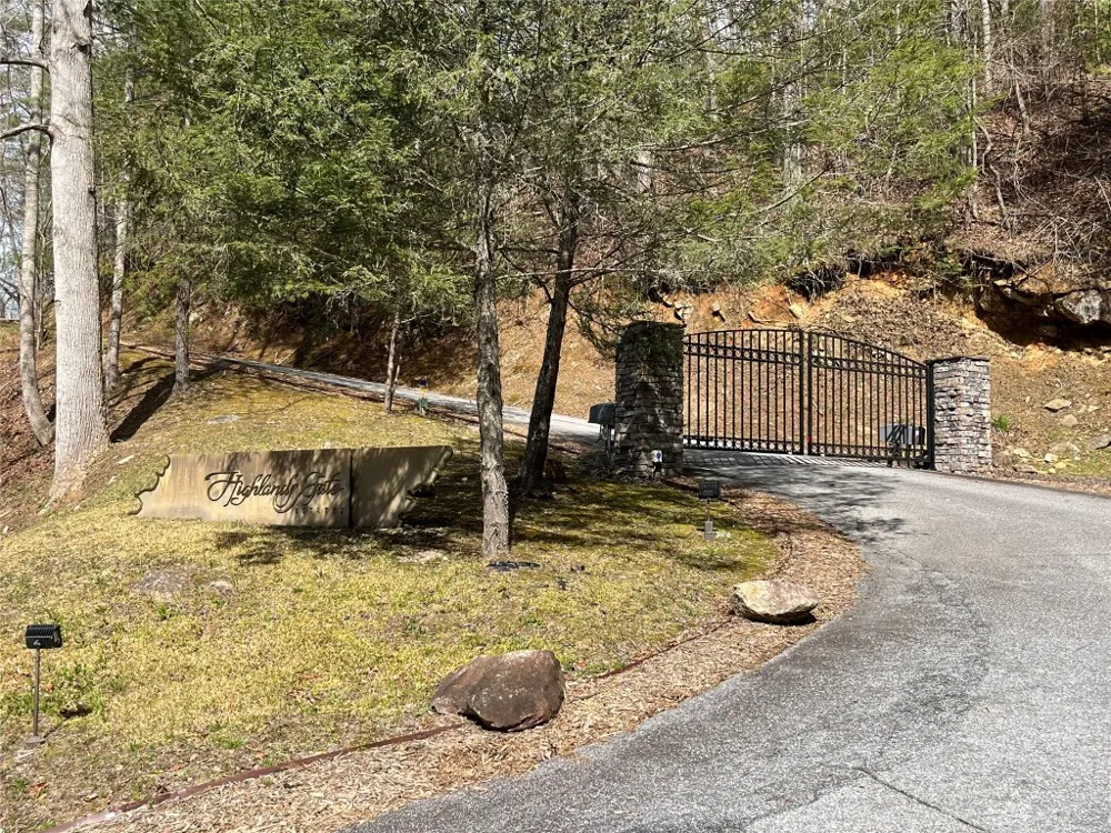 4 Highlands Gate Drive