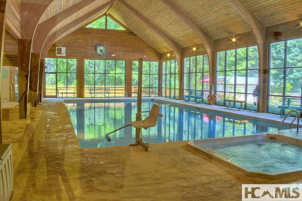 33 Beech Court Sapphire, NC 28774