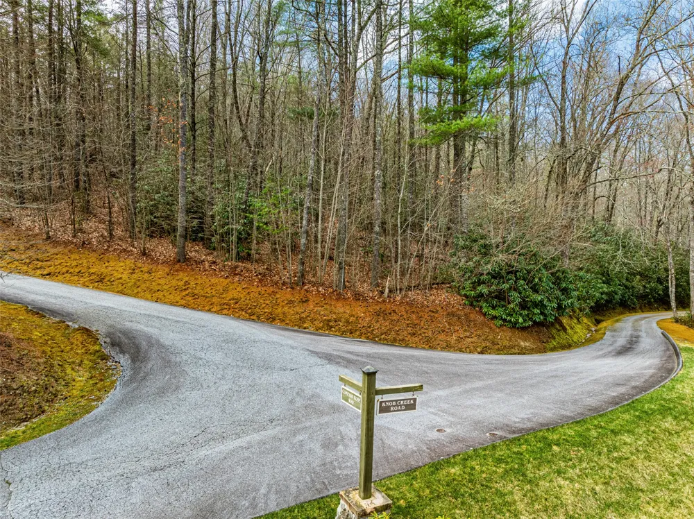 124 Compass Rose Way Cullowhee, NC 28723