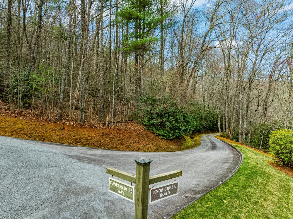 124 Compass Rose Way Cullowhee, NC 28723