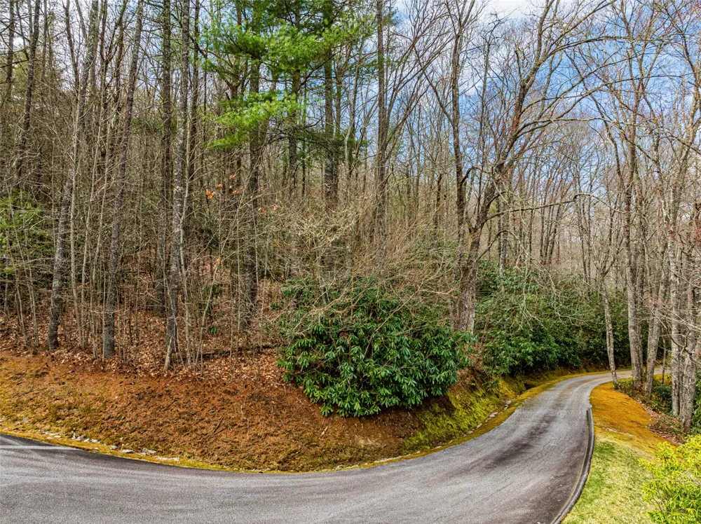 124 Compass Rose Way Cullowhee, NC 28723
