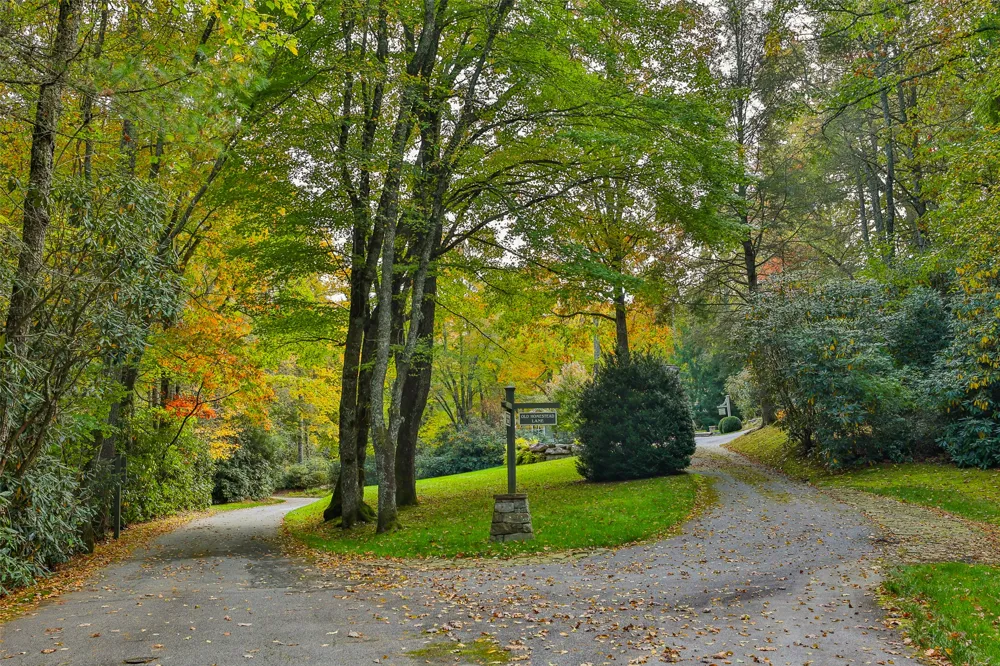 124 Compass Rose Way Cullowhee, NC 28723