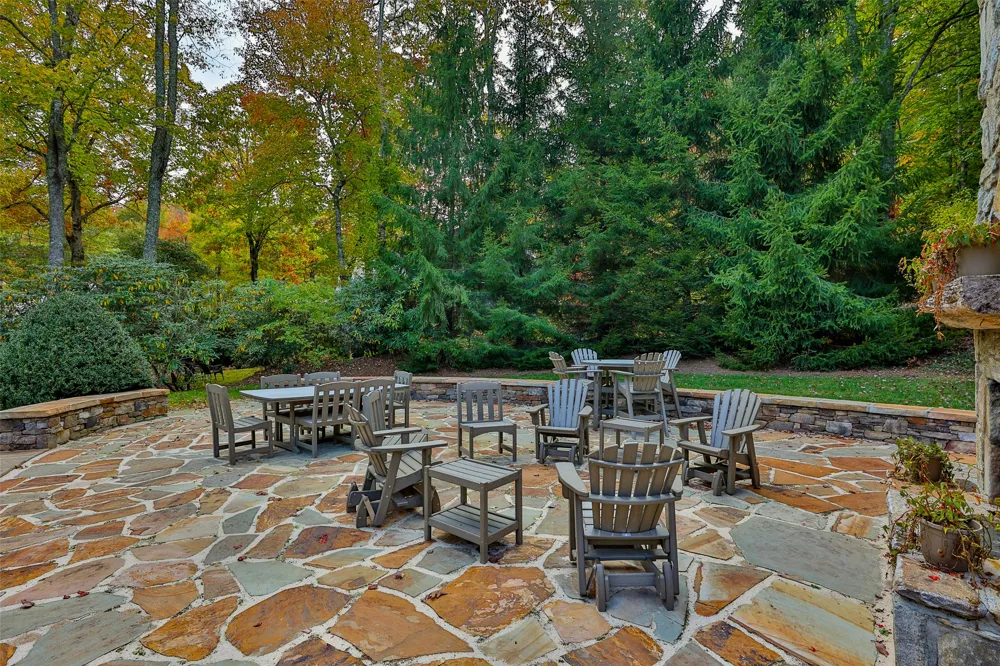 124 Compass Rose Way Cullowhee, NC 28723