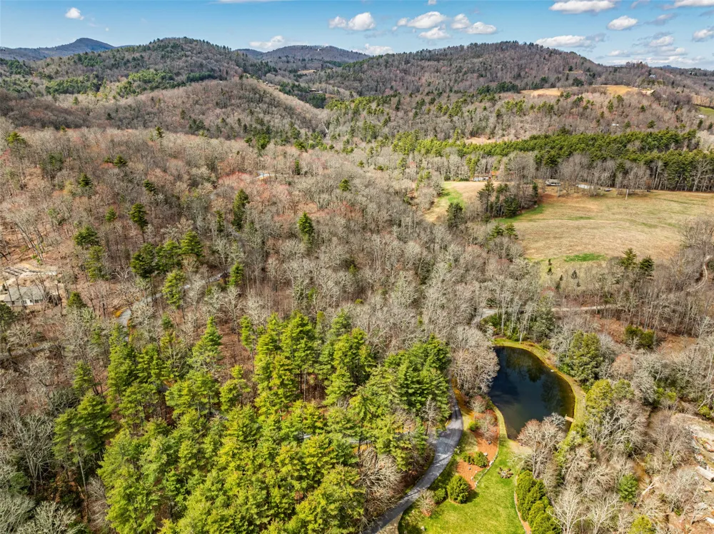 124 Compass Rose Way Cullowhee, NC 28723