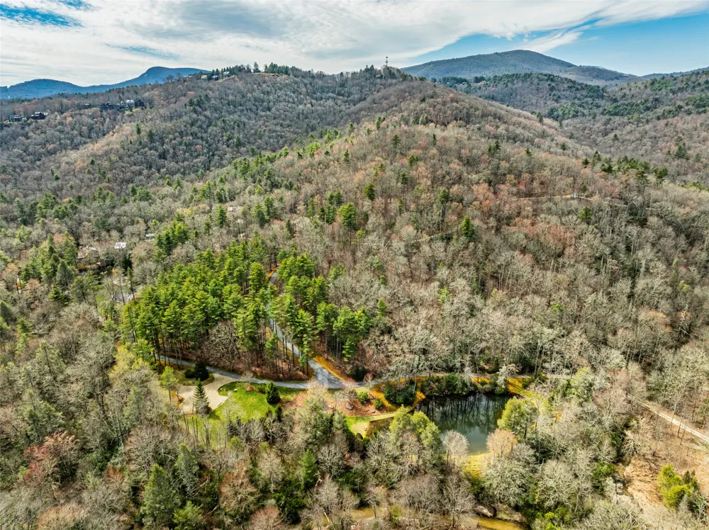 124 Compass Rose Way Cullowhee, NC 28723