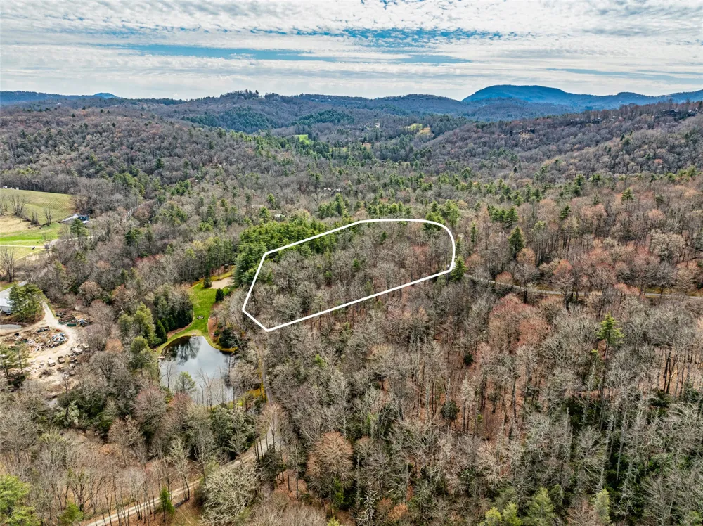 124 Compass Rose Way Cullowhee, NC 28723