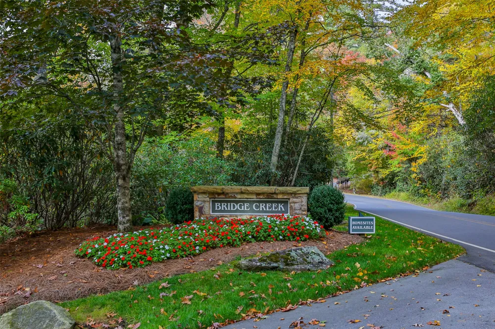 124 Compass Rose Way Cullowhee, NC 28723