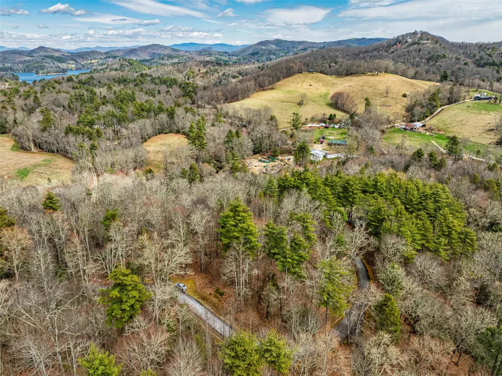 124 Compass Rose Way Cullowhee, NC 28723