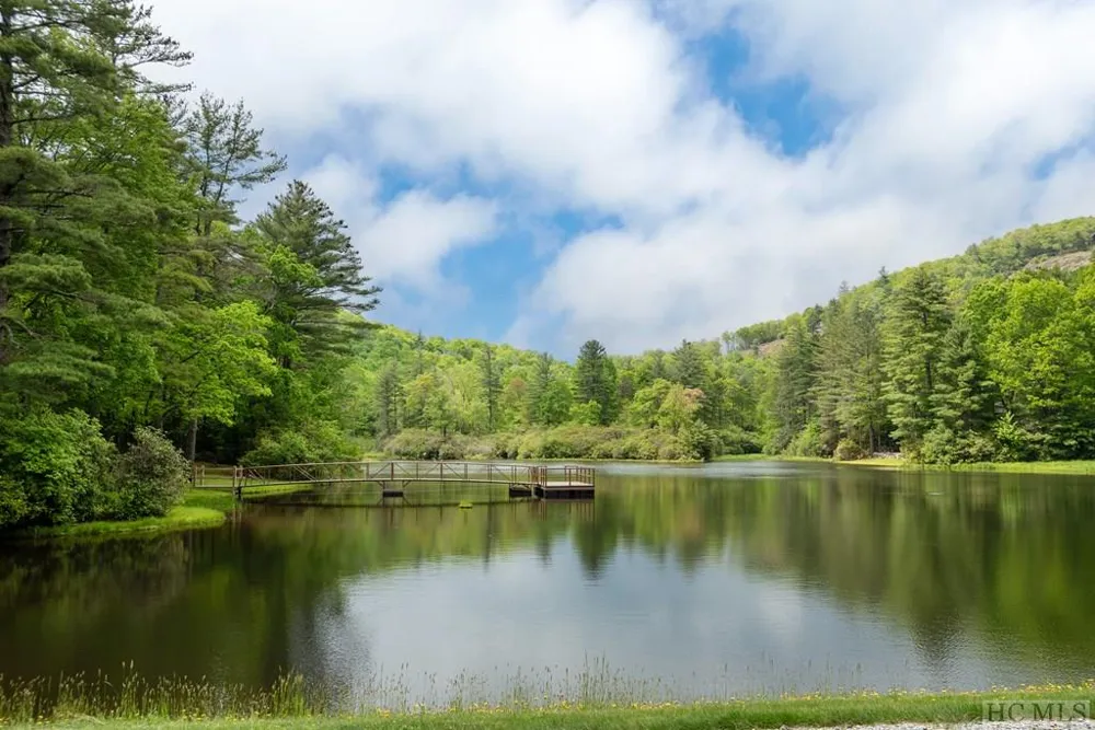Lot E7 New Settler's Way Glenville, NC 28736