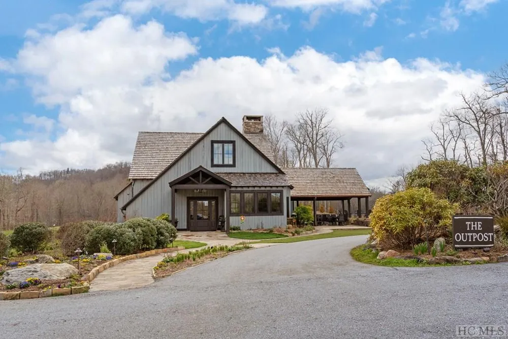 Lot E7 New Settler's Way Glenville, NC 28736