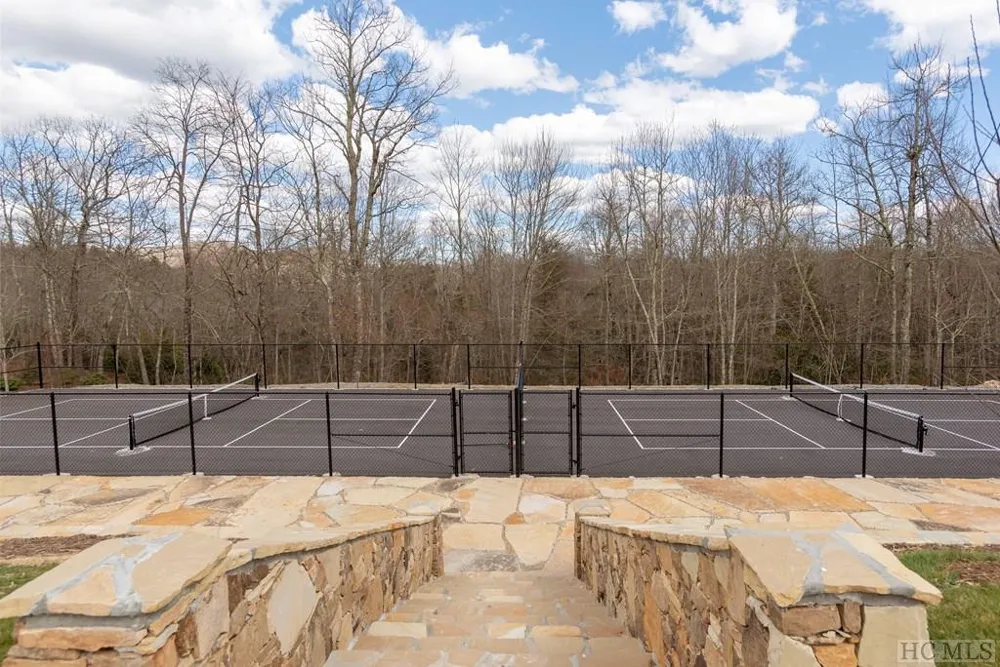 Lot E7 New Settler's Way Glenville, NC 28736