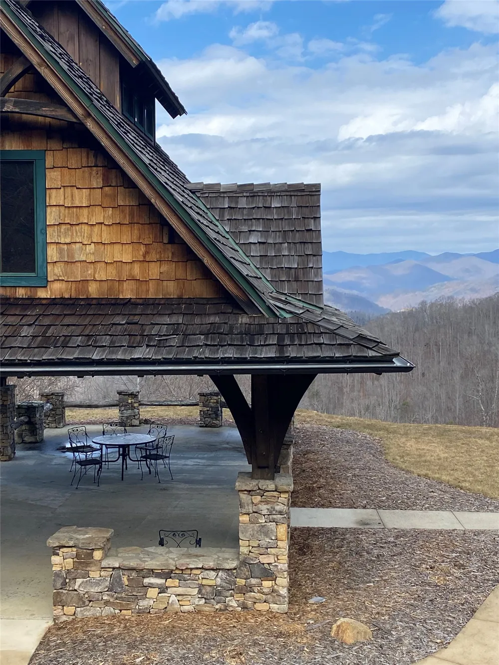 2672 Pilot Knob Road Glenville, NC 28736