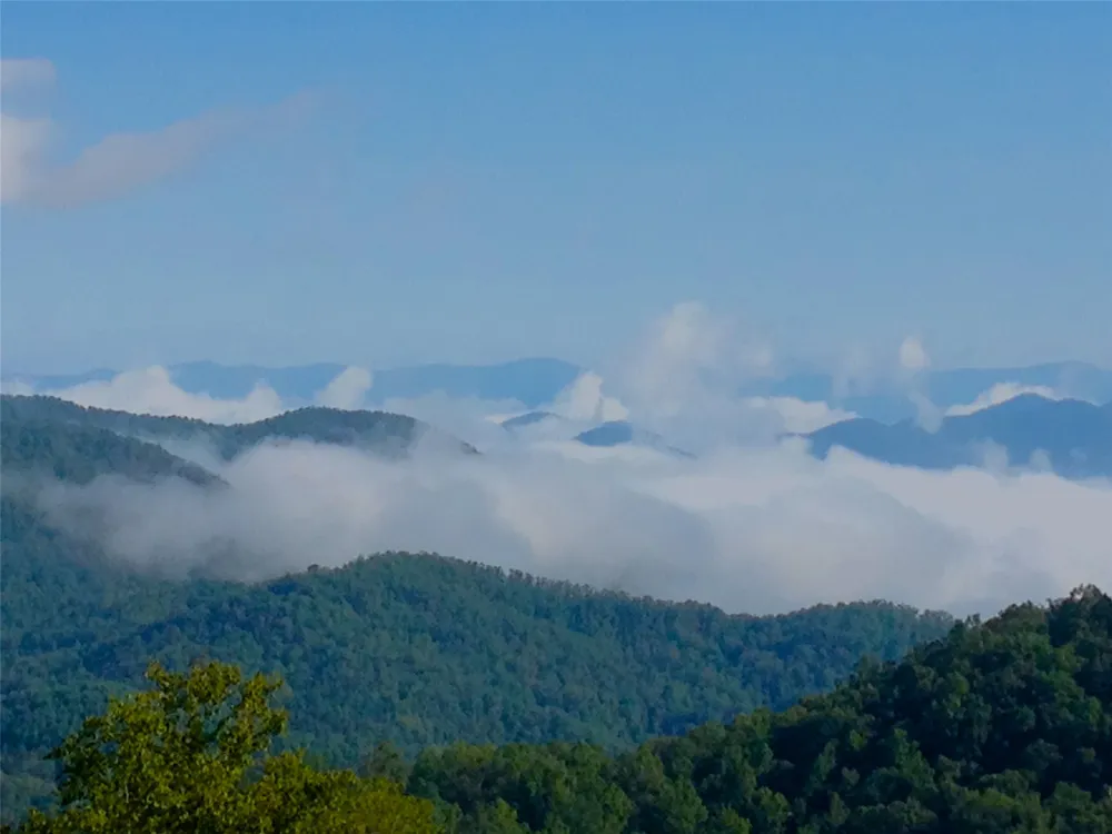 2672 Pilot Knob Road Glenville, NC 28736