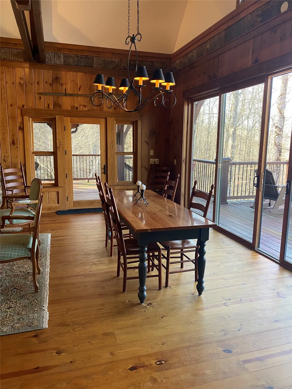 2672 Pilot Knob Road Glenville, NC 28736
