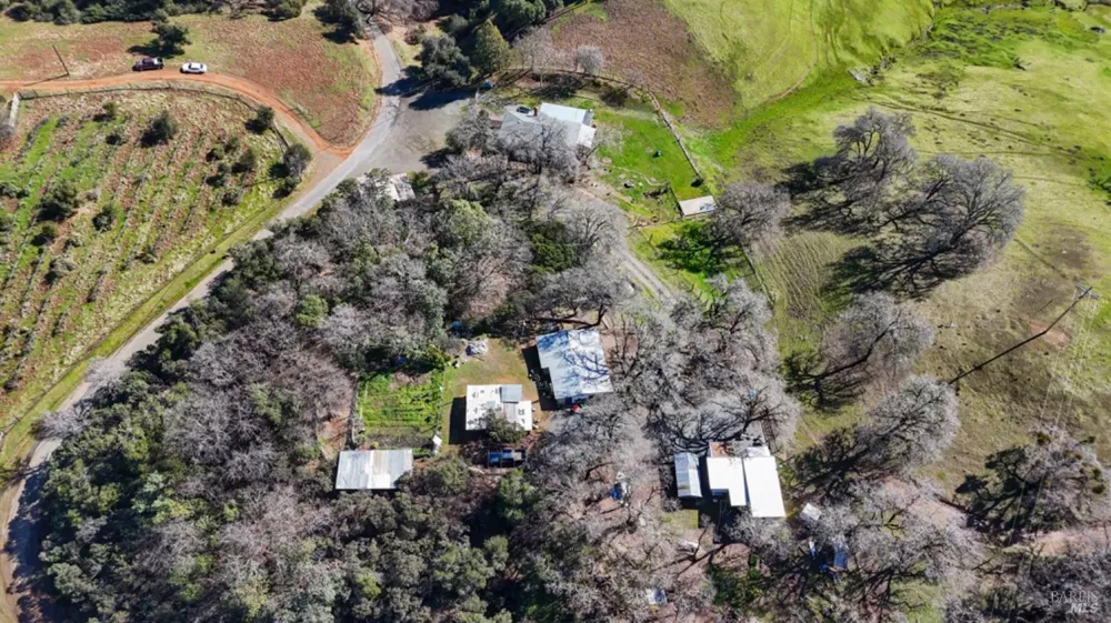 32400 Pine Mountain Road Cloverdale, CA 95425
