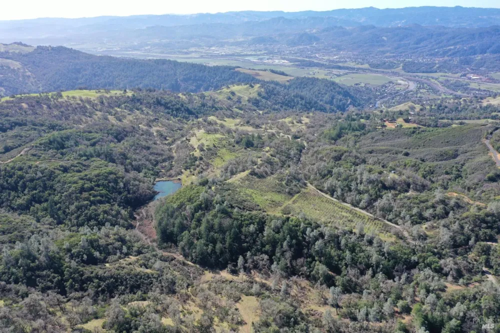 32400 Pine Mountain Road Cloverdale, CA 95425