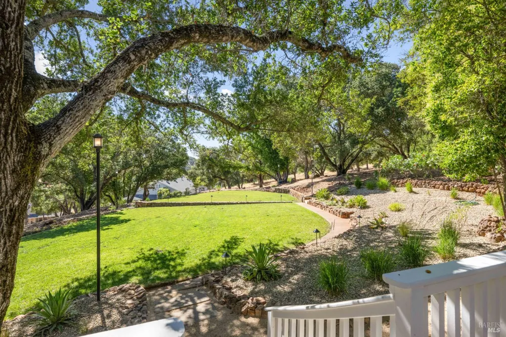 14351 Babb Lane Glen Ellen, CA 95442