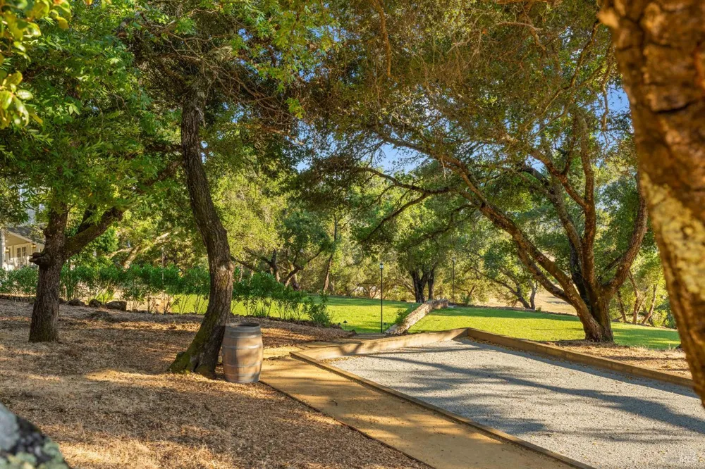 14351 Babb Lane Glen Ellen, CA 95442