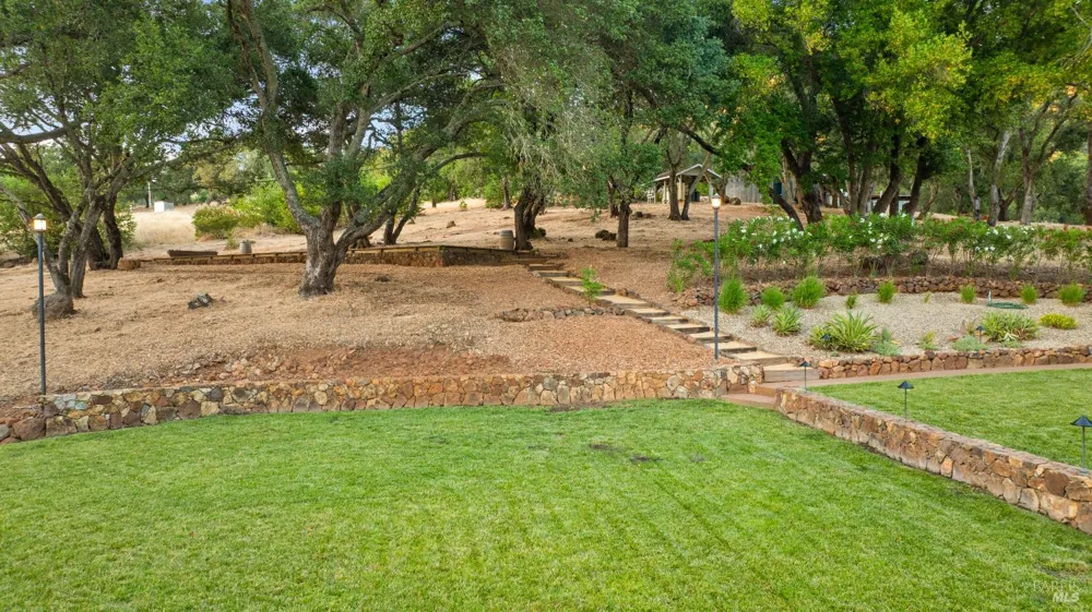 14351 Babb Lane Glen Ellen, CA 95442