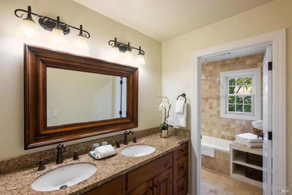 14351 Babb Lane Glen Ellen, CA 95442