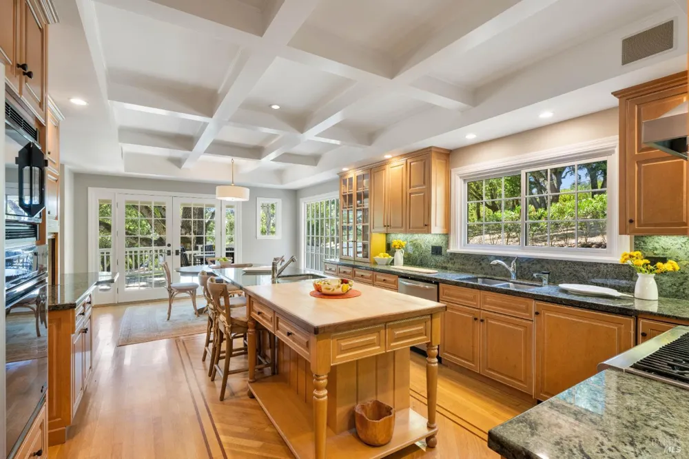 14351 Babb Lane Glen Ellen, CA 95442