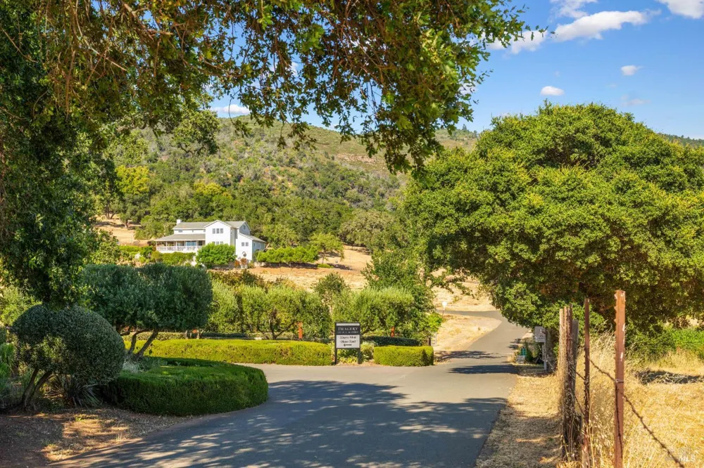 14351 Babb Lane Glen Ellen, CA 95442