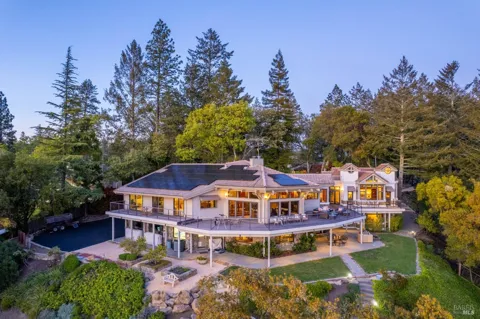 568 Sunset Drive