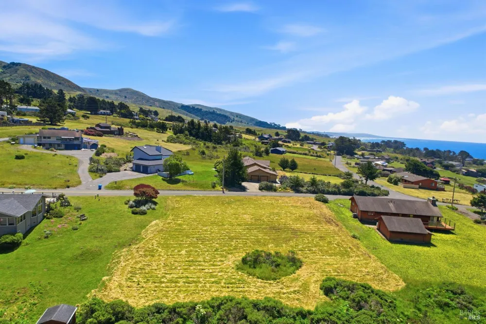 317 Los Santos Drive Bodega Bay, CA 94923