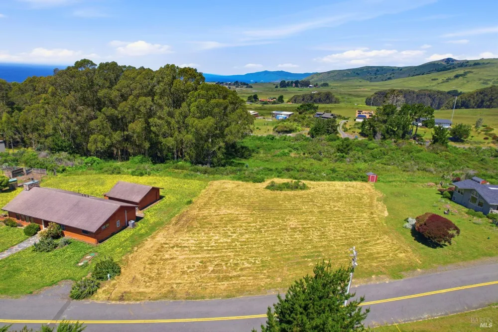 317 Los Santos Drive Bodega Bay, CA 94923