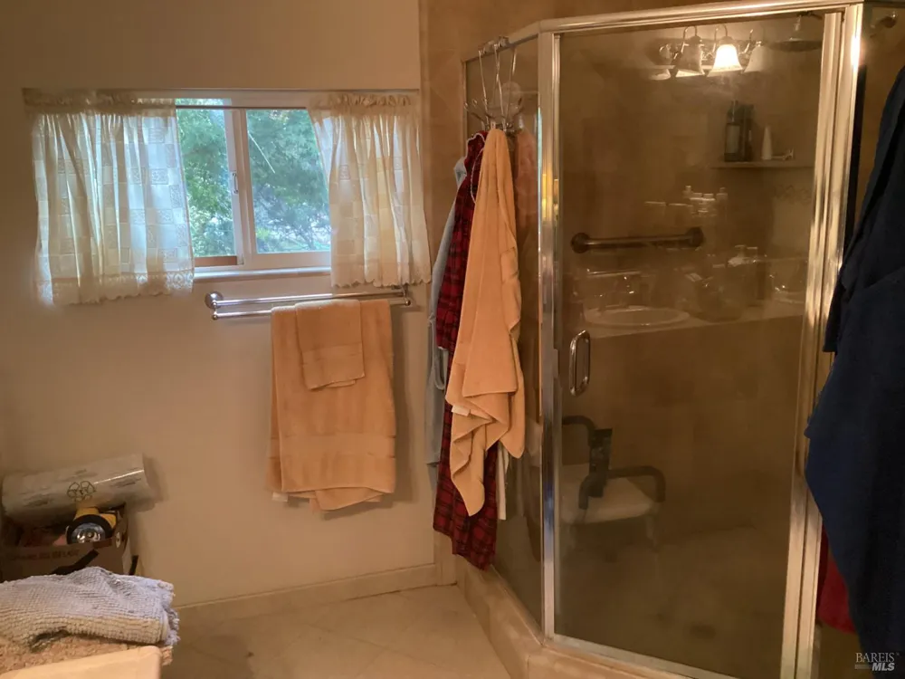317 Windflower Court Windsor, CA 95492