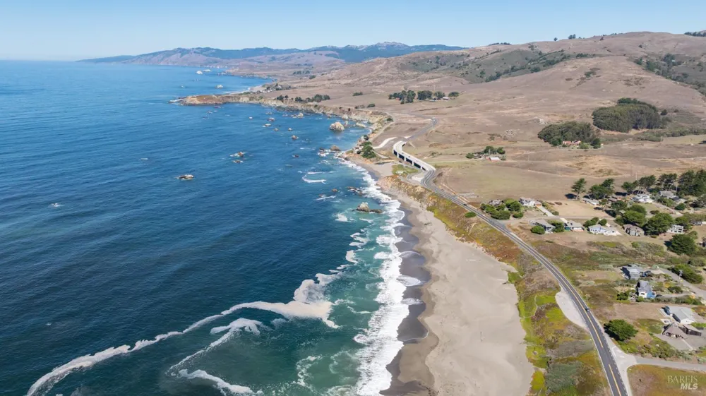 225 Los Santos Drive Bodega Bay, CA 94923