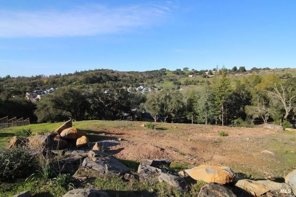 3816 Clear Ridge Santa Rosa, CA 95404