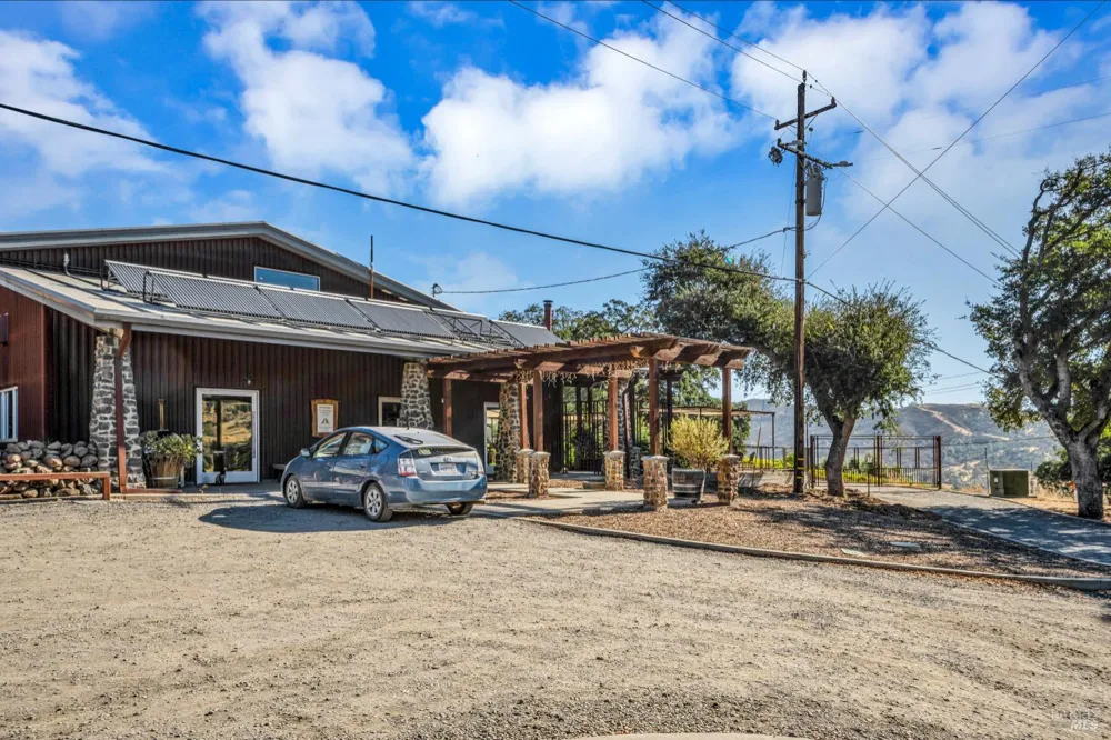 500 Old Long Valley Road Clearlake Oaks, CA 95423