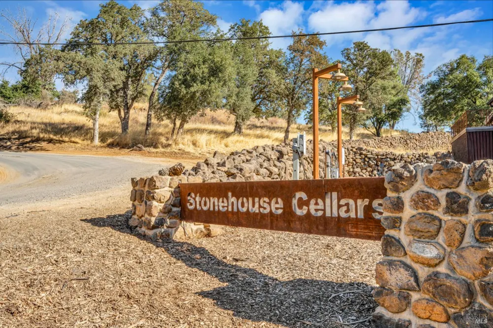 500 Old Long Valley Road Clearlake Oaks, CA 95423