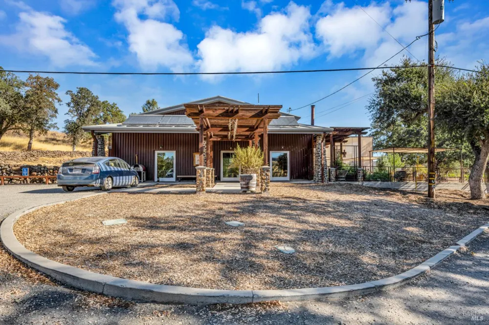 500 Old Long Valley Road Clearlake Oaks, CA 95423