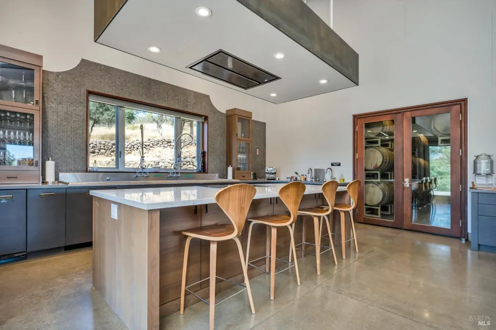500 Old Long Valley Road Clearlake Oaks, CA 95423