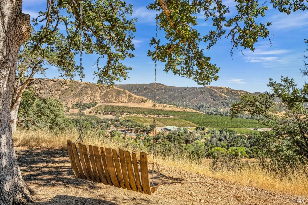 500 Old Long Valley Road Clearlake Oaks, CA 95423