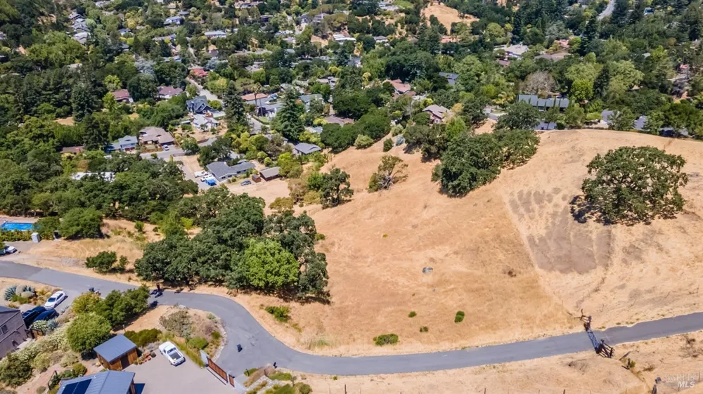 Holstein Road San Anselmo, CA 94960