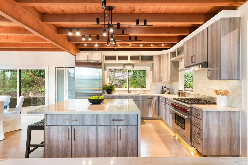 1590 Sylvaner Avenue St. Helena, CA 94574