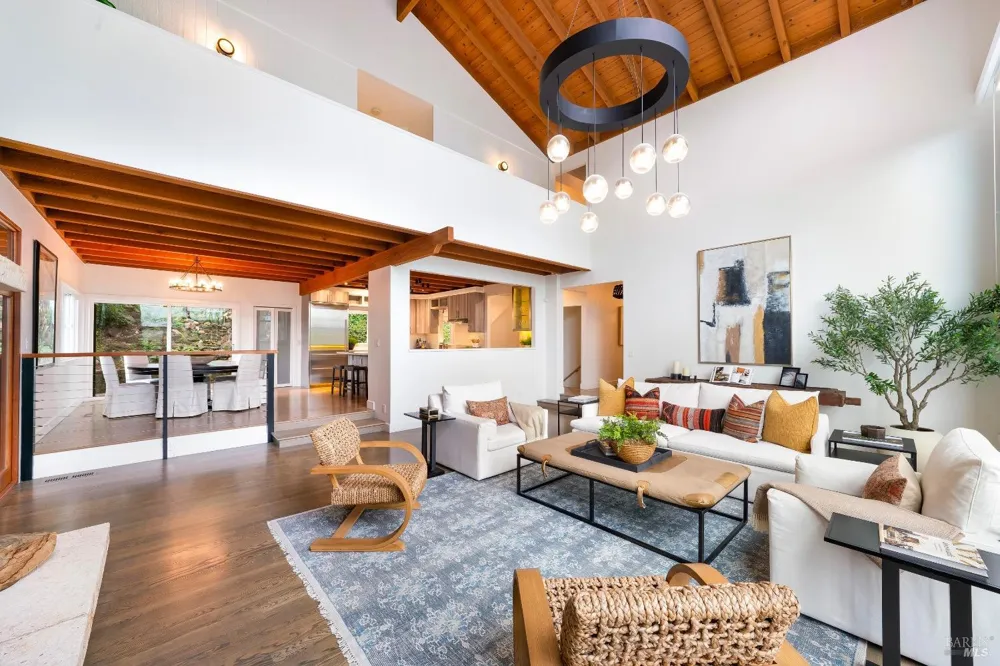 1590 Sylvaner Avenue St. Helena, CA 94574